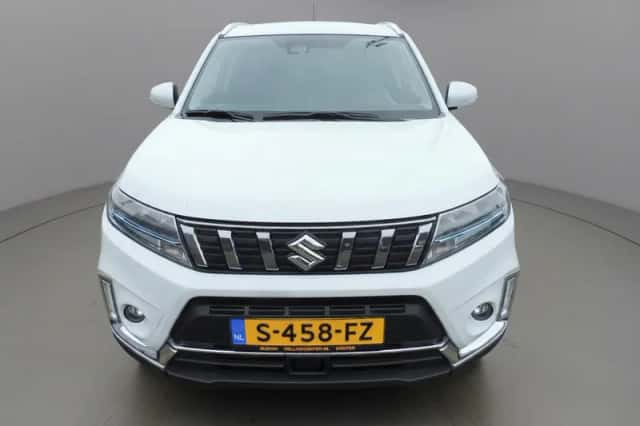 Suzuki Vitara (2020) thumbnail 6