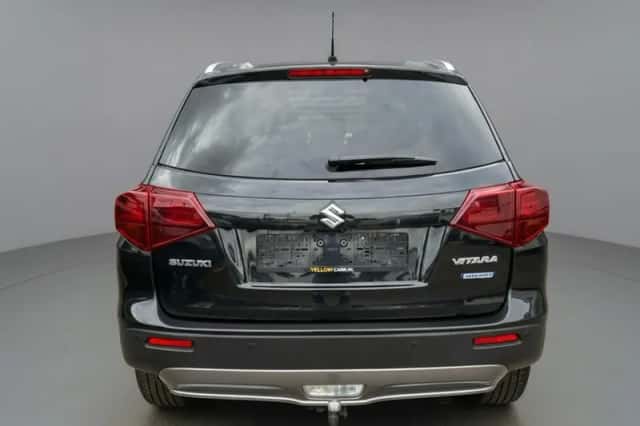 Suzuki Vitara (2022) thumbnail 6