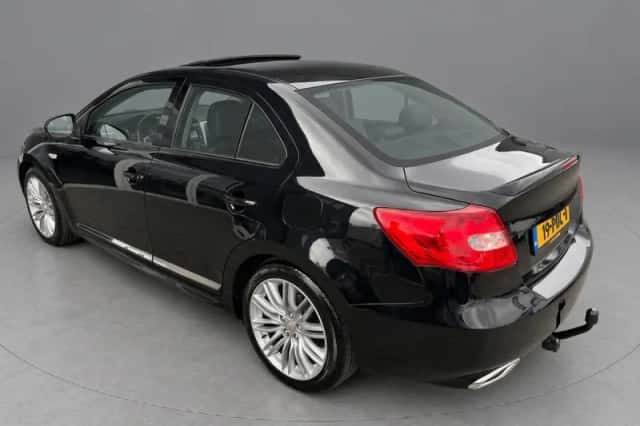 Suzuki Kizashi (2011) thumbnail 5