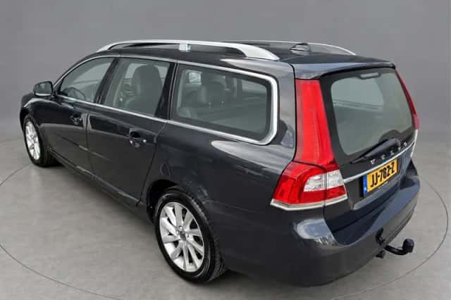 Volvo V70 (2016) thumbnail 4