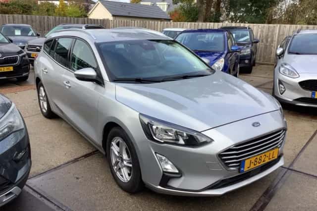 Ford Focus (2020) thumbnail 2