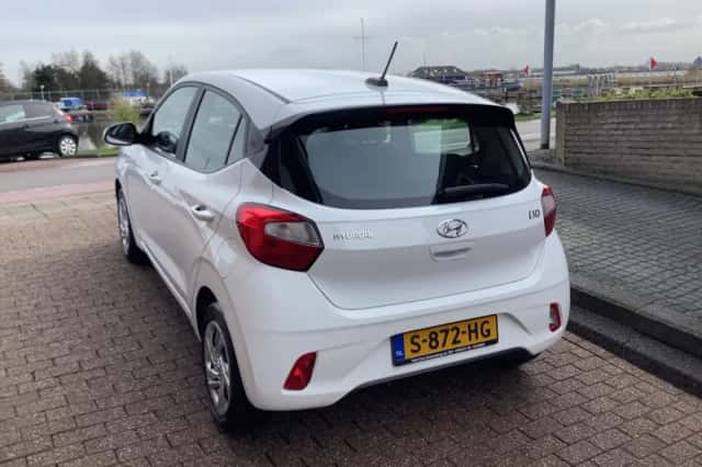 Hyundai i10 (2023) thumbnail 4