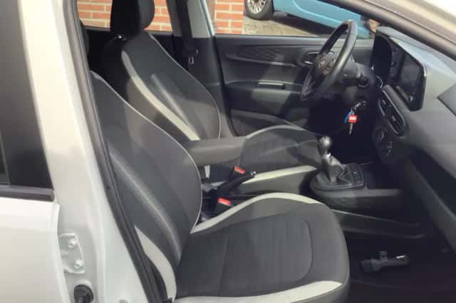 Hyundai i10 (2023) thumbnail 6