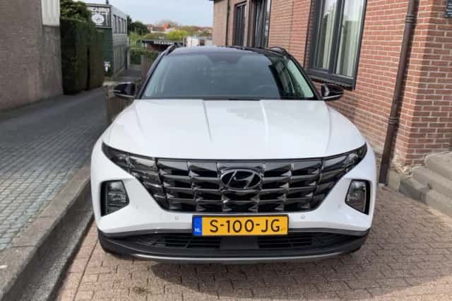 Hyundai Tucson (2023) thumbnail 4
