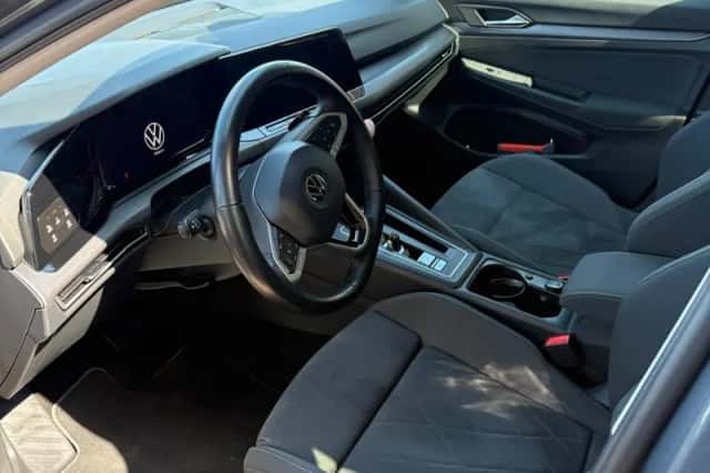 Volkswagen Golf (2021) thumbnail 5