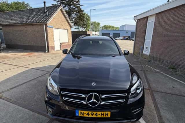 Mercedes-Benz GLC-Klasse (2017) thumbnail 4