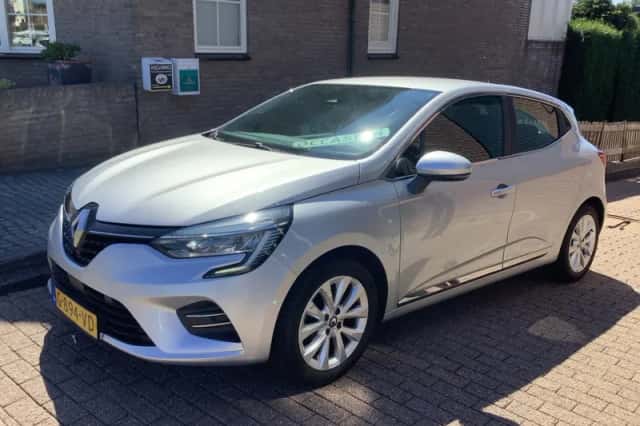 Renault Clio (2019) thumbnail 1