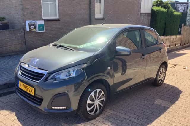 Peugeot 108 (2021) thumbnail 2