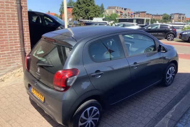 Peugeot 108 (2021) thumbnail 4