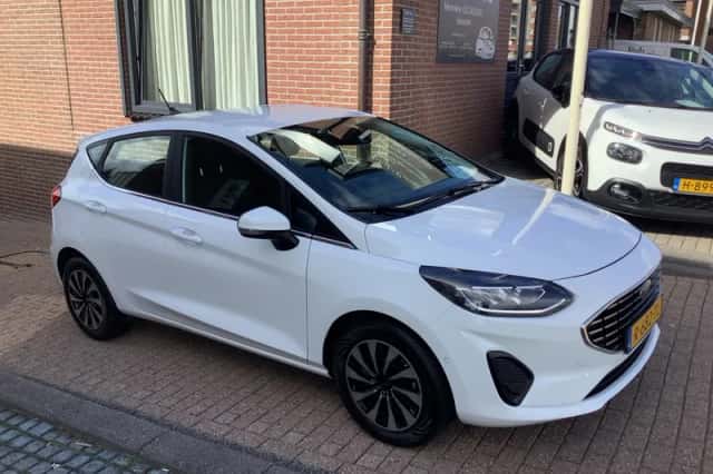 Ford Fiesta (2022) thumbnail 3