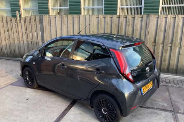 Toyota Aygo (2021) thumbnail 3