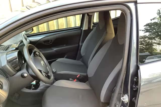 Toyota Aygo (2021) thumbnail 6