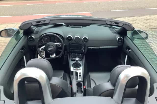Audi TT (2007) thumbnail 4