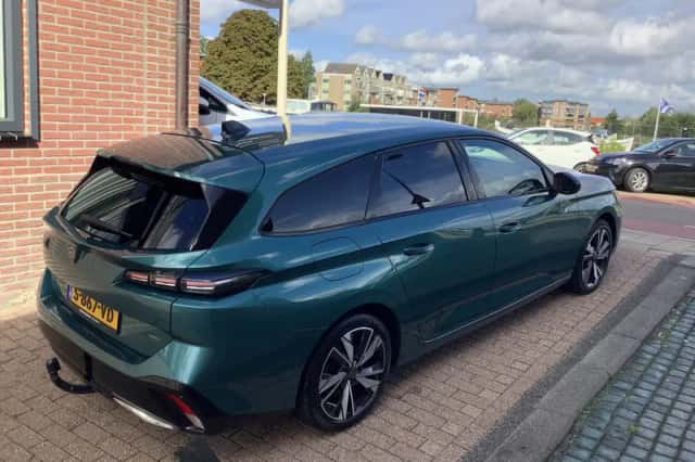 Peugeot 308 (2023) thumbnail 4