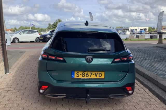 Peugeot 308 (2023) thumbnail 6