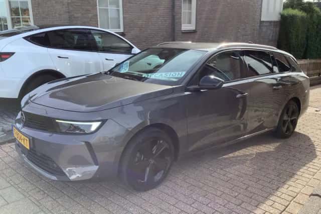 Opel Astra (2023) thumbnail 2