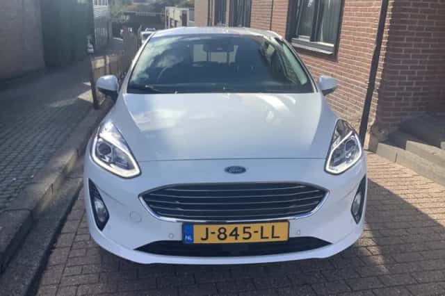 Ford Fiesta (2020) thumbnail 2