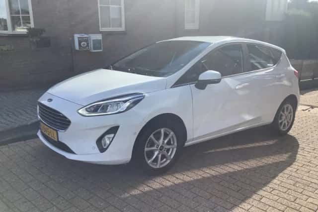 Ford Fiesta (2020) thumbnail 3