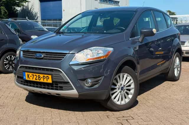 Ford Kuga (2011) thumbnail 1