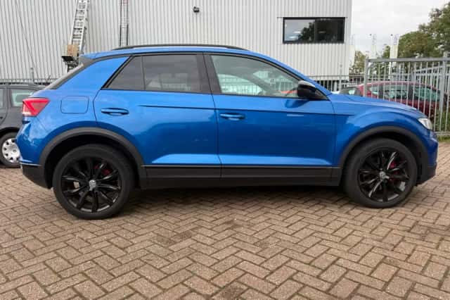 Volkswagen T-Roc (2020) thumbnail 5