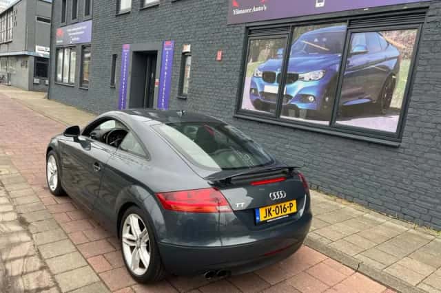 Audi TT (2009) thumbnail 2