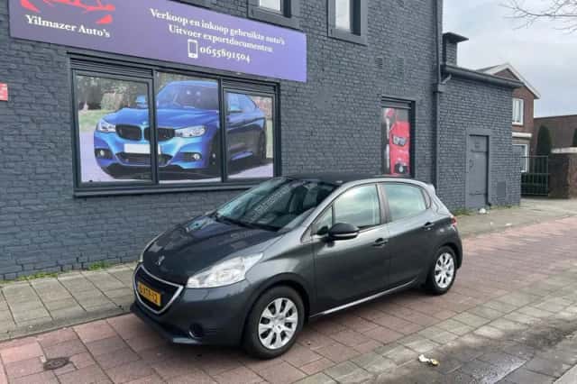 Peugeot 208 (2014) thumbnail 1