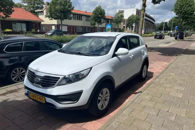 Kia Sportage (2013) thumbnail 5
