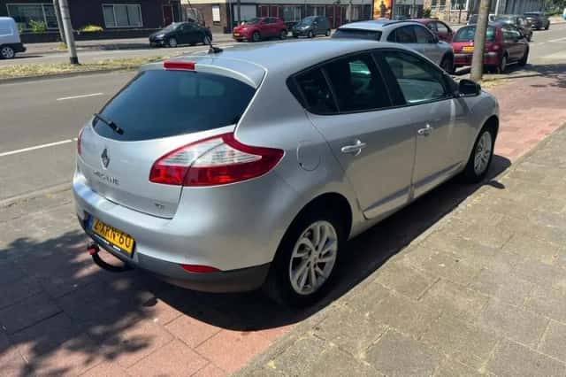Renault Mégane (2014) thumbnail 3
