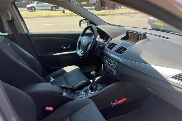 Renault Mégane (2014) thumbnail 5