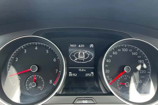 Volkswagen Golf (2017) thumbnail 5