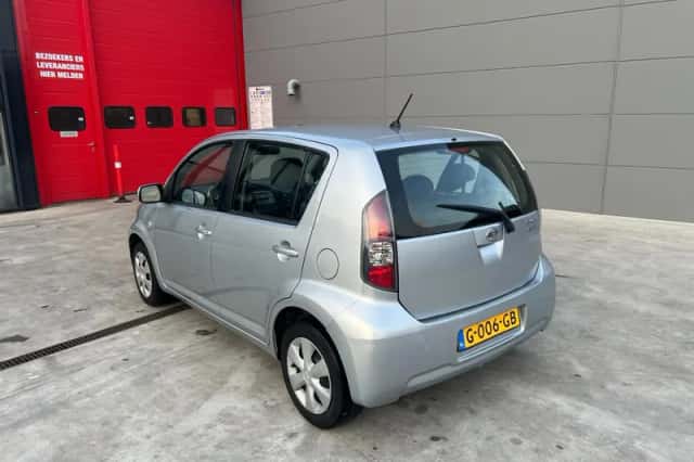 Daihatsu Sirion (2012) thumbnail 3