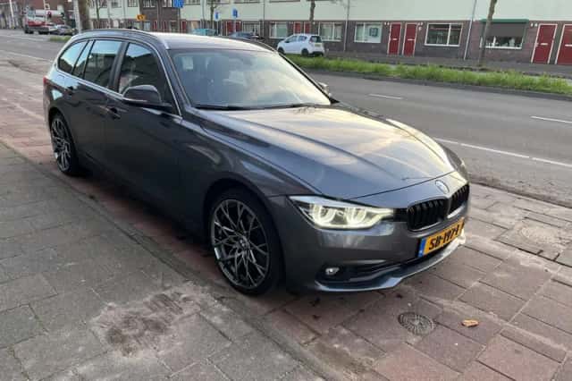 BMW 3-Serie (2018) thumbnail 5