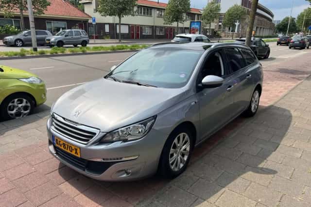 Peugeot 308 (2016) thumbnail 3