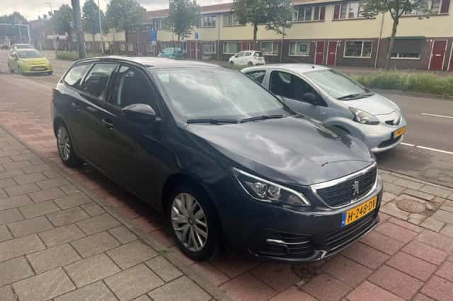Peugeot 308 (2020) thumbnail 3
