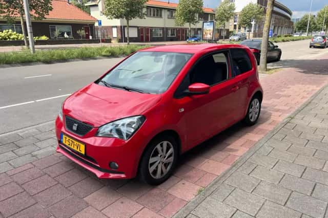 SEAT Mii (2012) thumbnail 3