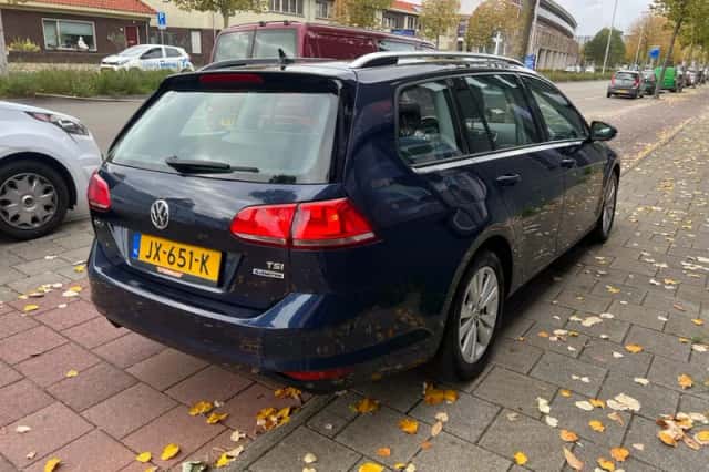 Volkswagen Golf (2016) thumbnail 5