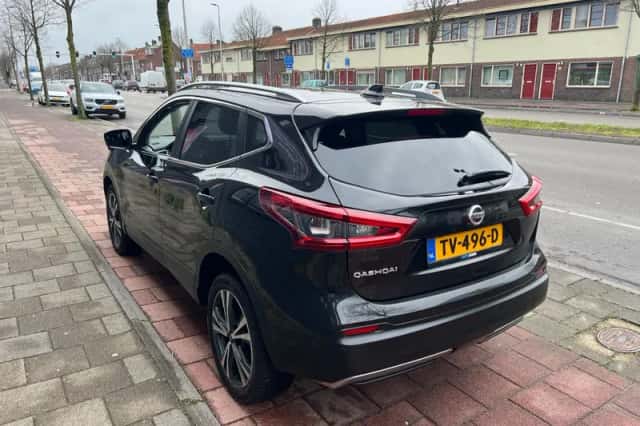 Nissan Qashqai (2018) thumbnail 4