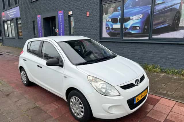 Hyundai i20 (2011) thumbnail 1