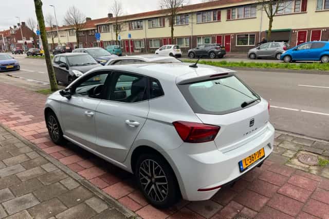 SEAT Ibiza (2019) thumbnail 4