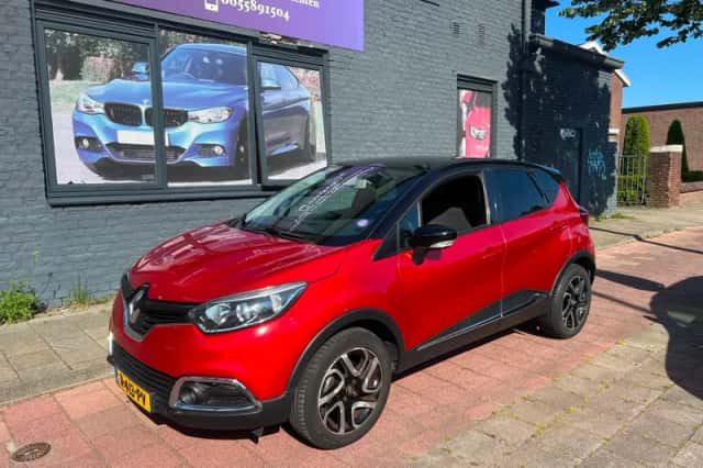 Renault Captur (2017) thumbnail 1