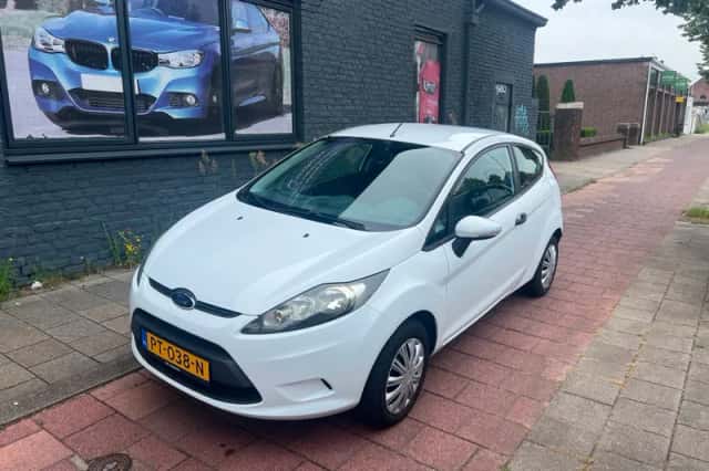 Ford Fiesta (2009) thumbnail 1