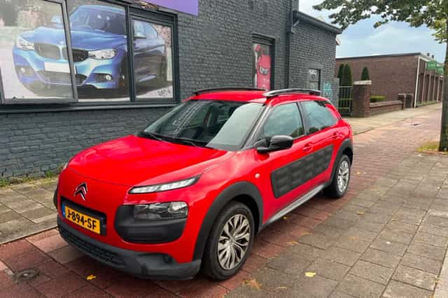 Citroën C4 Cactus (2017) thumbnail 1