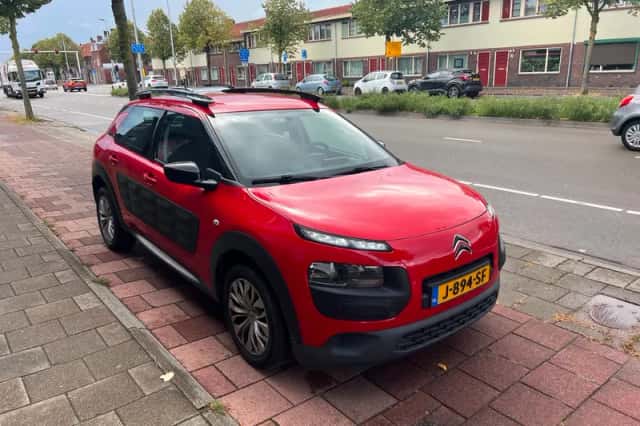 Citroën C4 Cactus (2017) thumbnail 3