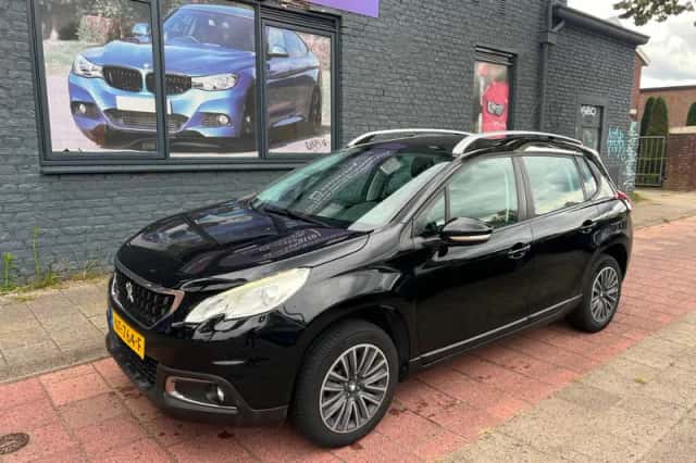 Peugeot 2008 (2017) thumbnail 1