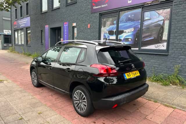 Peugeot 2008 (2017) thumbnail 2