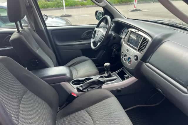 Mazda Tribute (2006) thumbnail 5