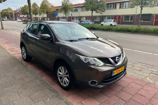 Nissan Qashqai (2014) thumbnail 3