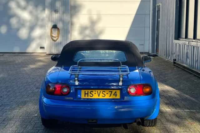Mazda MX-5 (1991) thumbnail 4