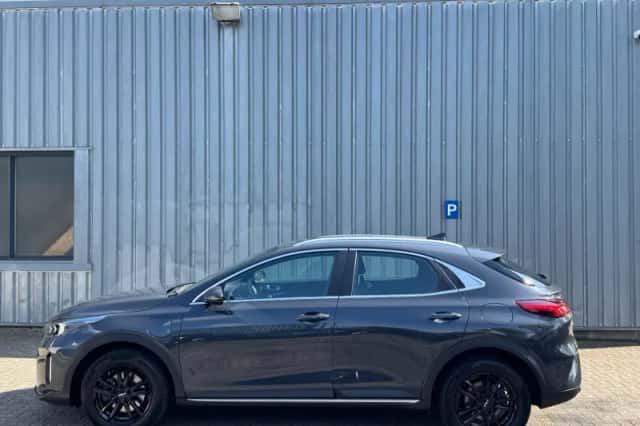 Kia XCeed (2022) thumbnail 2