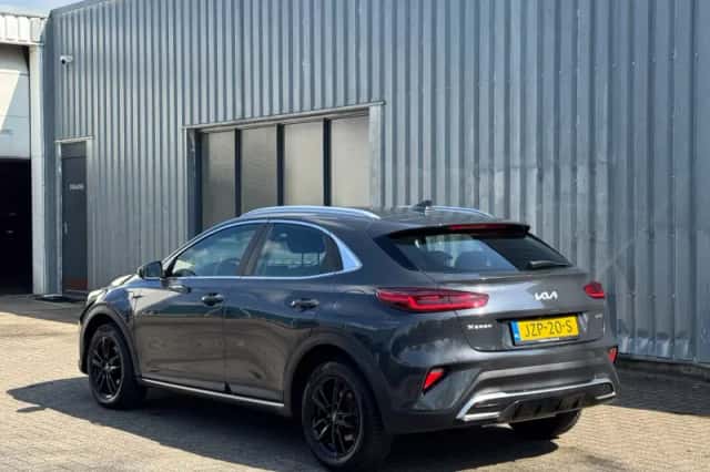 Kia XCeed (2022) thumbnail 3